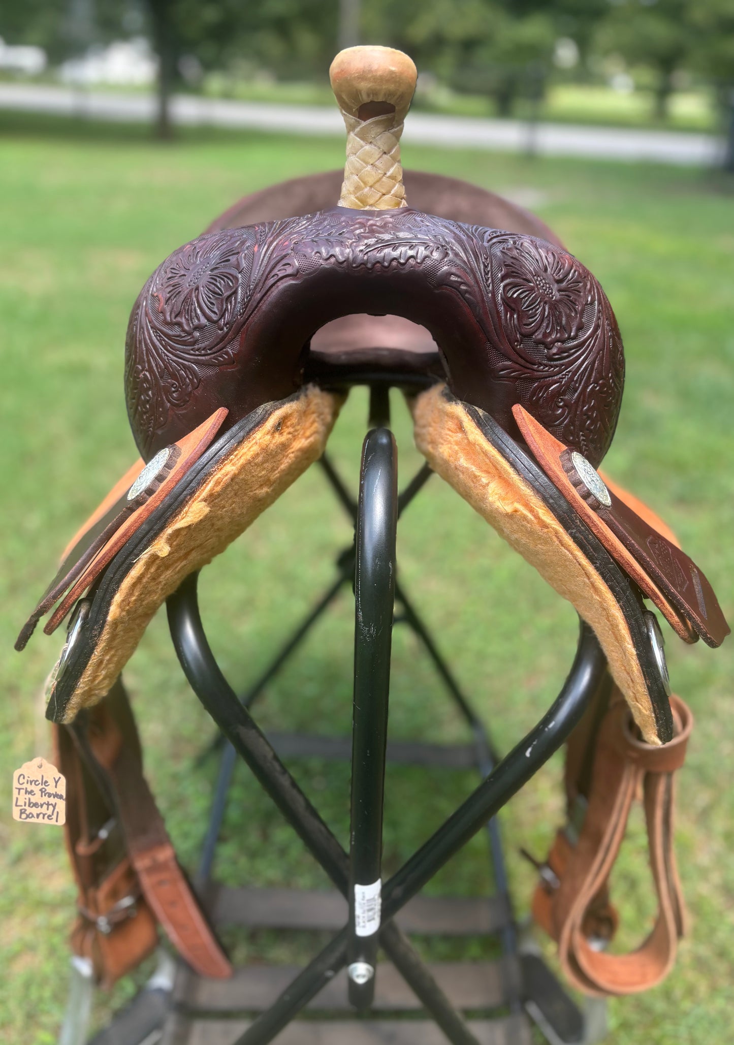 15" The Proven Liberty Barrel Saddle by Circle Y