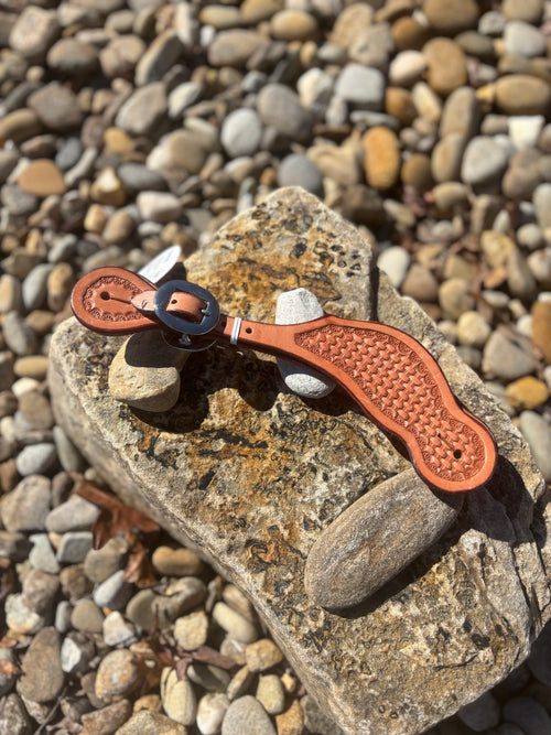 Wide Shaped Spur Strap