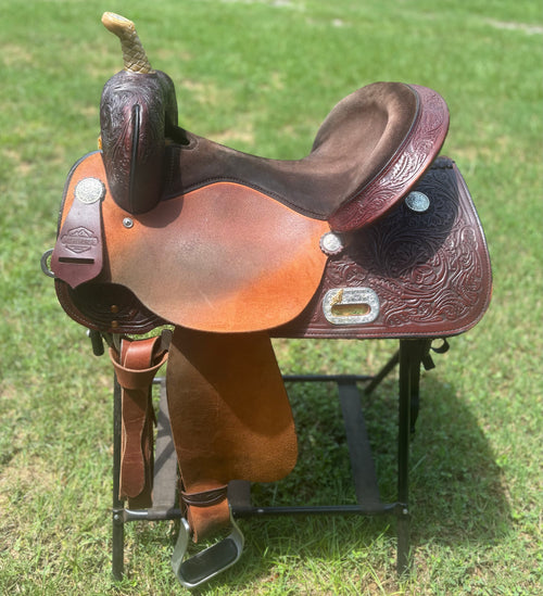 15" The Proven Liberty Barrel Saddle by Circle Y
