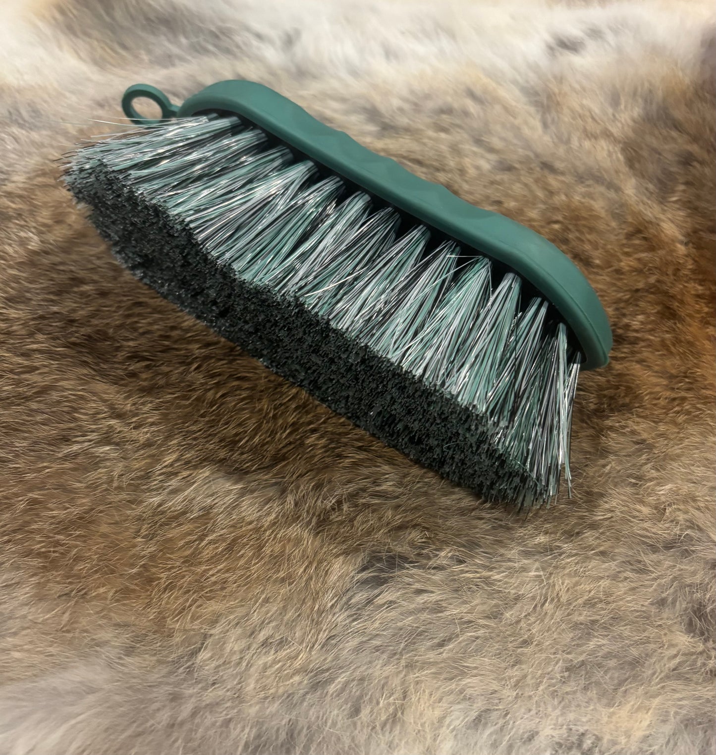 TAIL TAMER SMALL SOFT POLY BRUSH