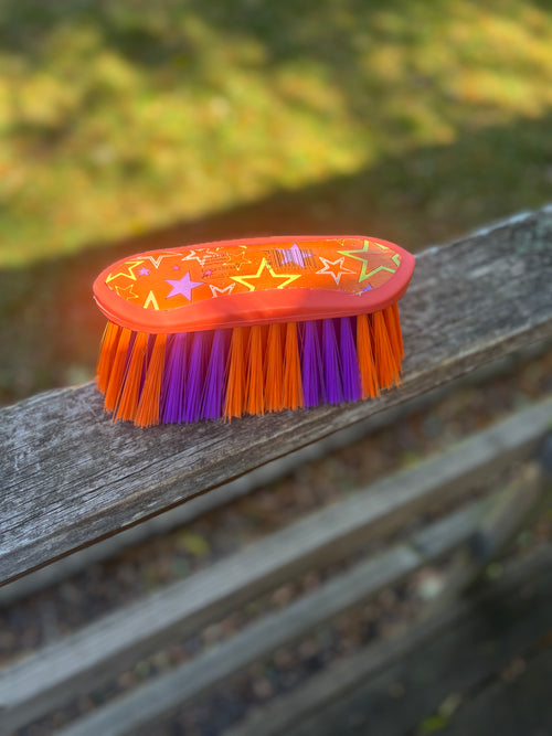 Small Dandy Brush by Lucky Star