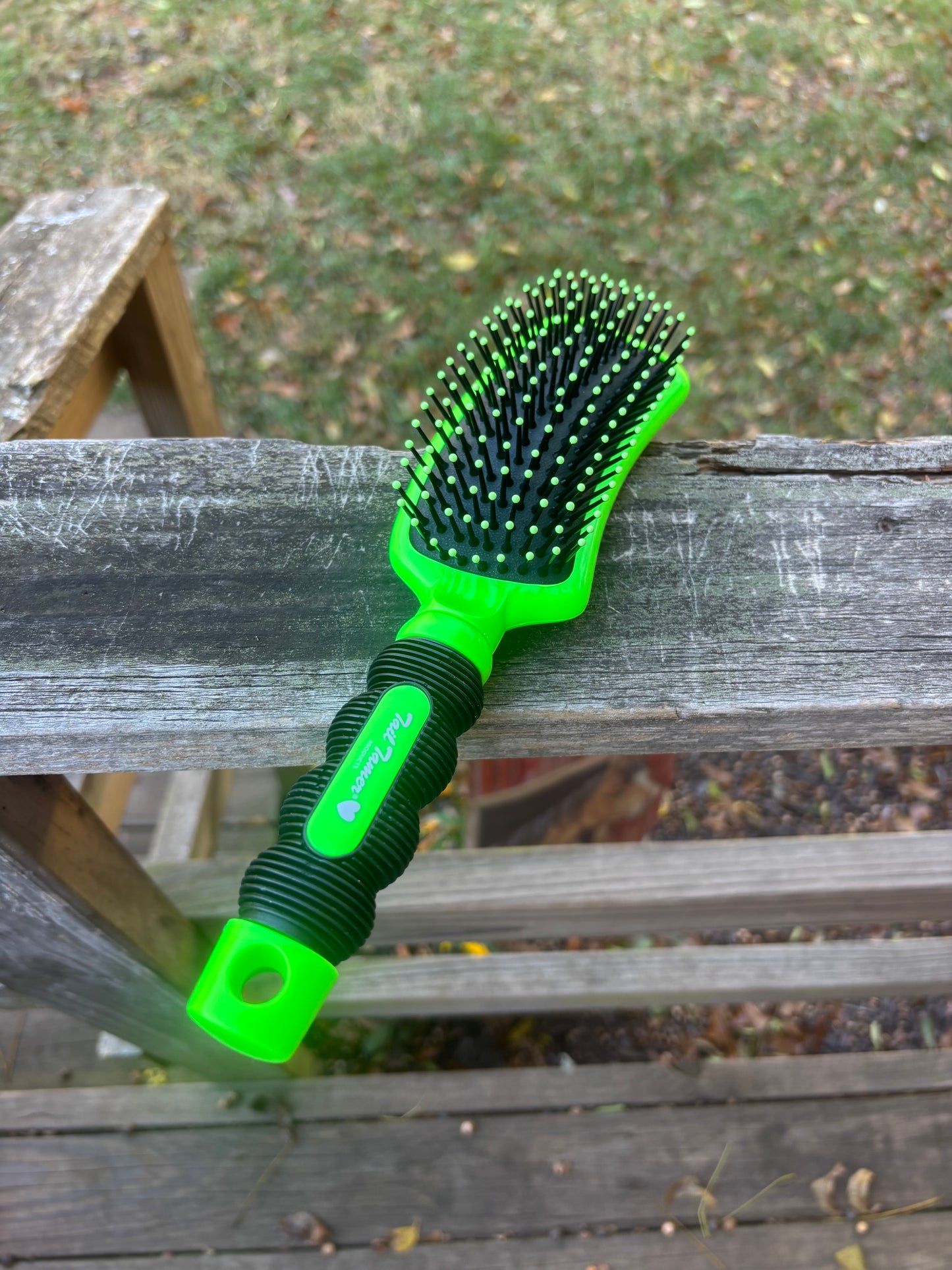 Curved Handle Brush by Professionals Choice